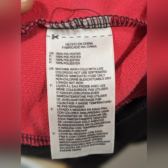 Reebok black and hot pink women's zip up jacket with hood- XL - Picture 6 of 6